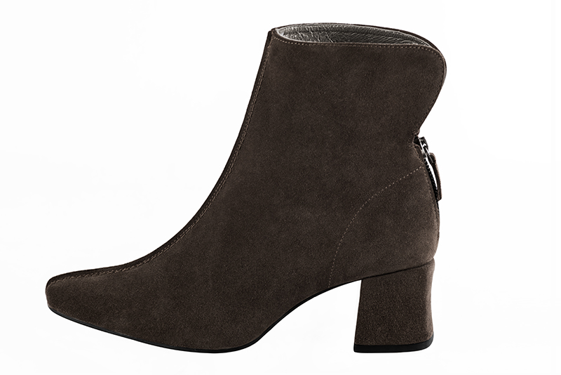 Dark brown women's ankle boots with a zip at the back. Square toe. Medium block heels. Profile view - Florence KOOIJMAN